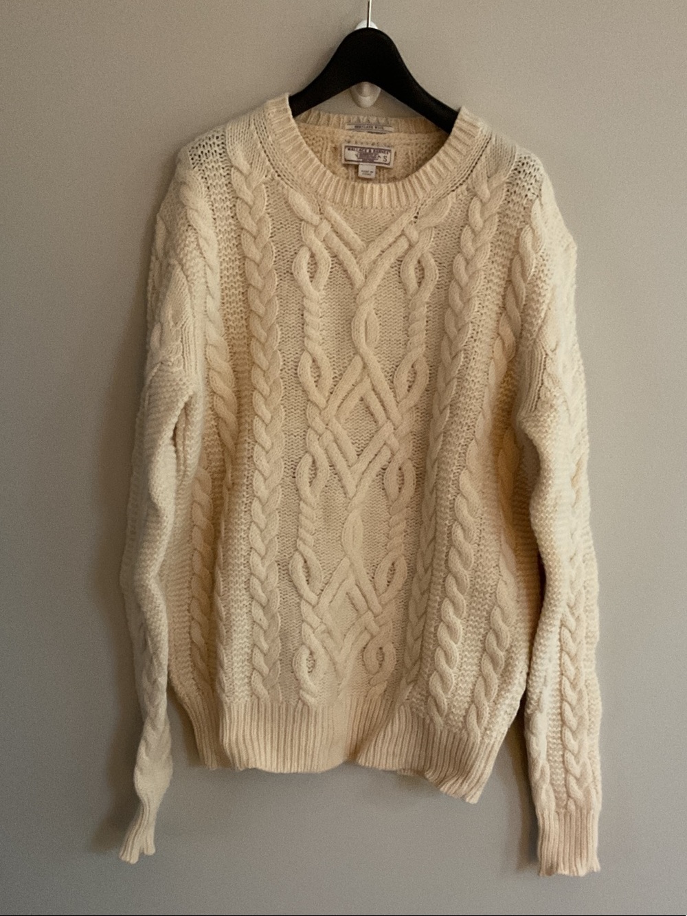 Classic Cable Knit Crewneck Sweater - Cream